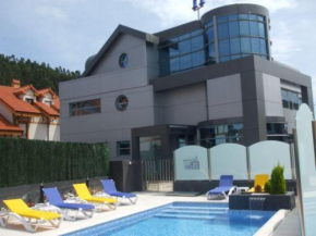 Hotels in Argoños